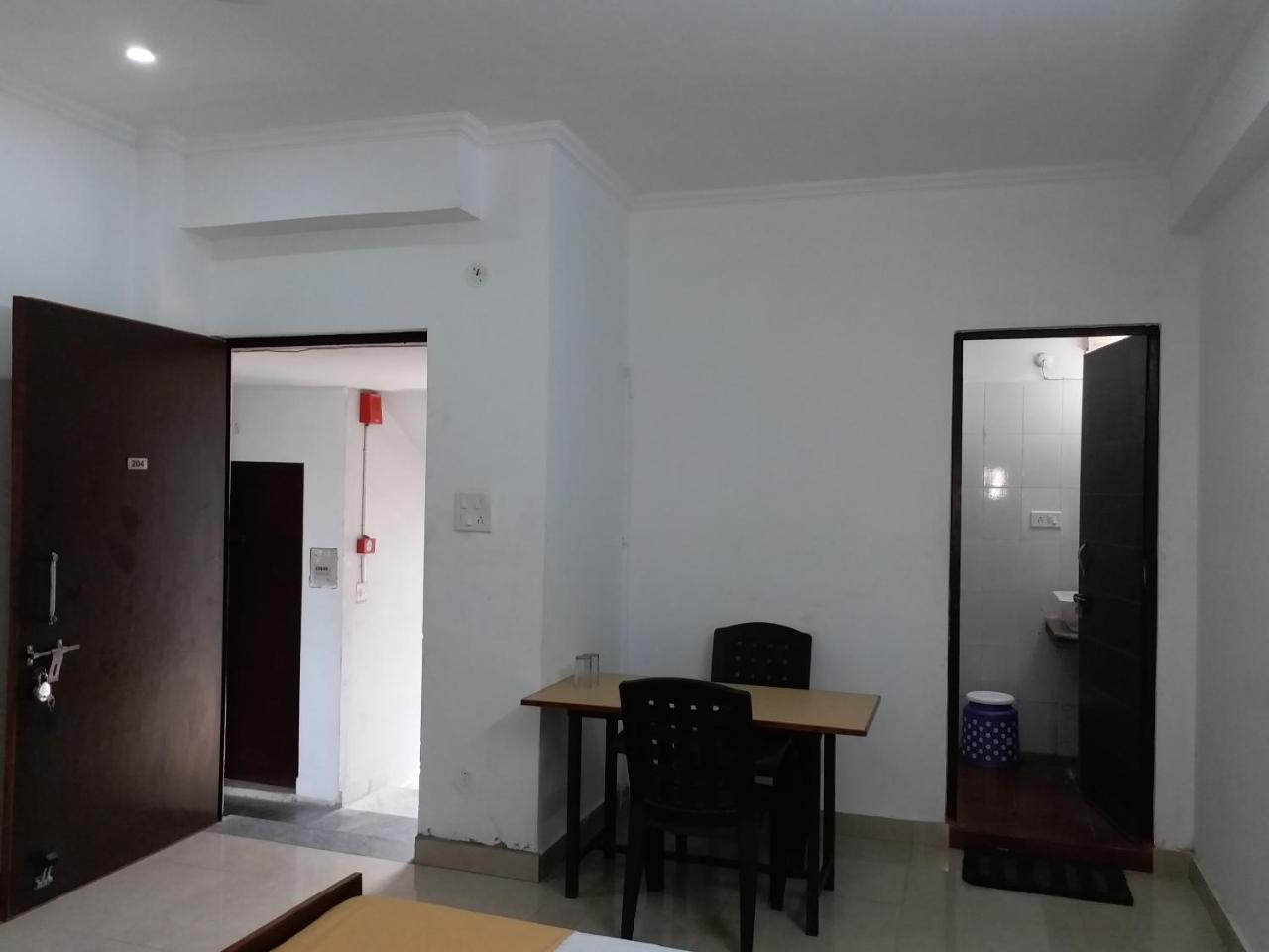 Krishna Hansraj Hotel Una Kültér fotó