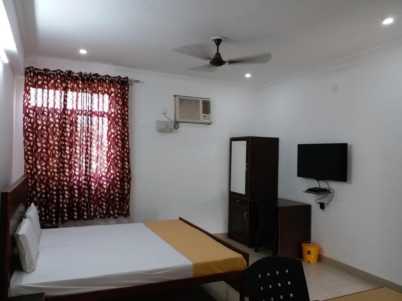 Krishna Hansraj Hotel Una Kültér fotó